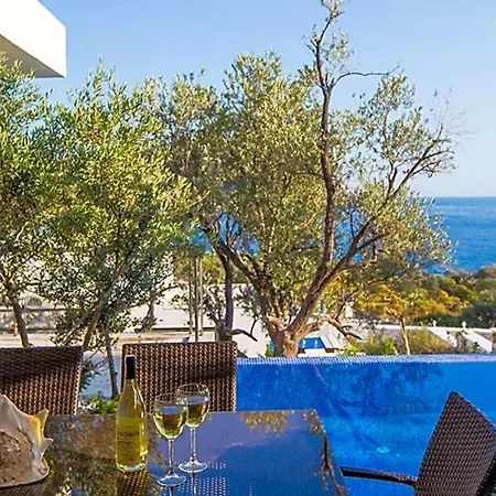 Villa Sleeps 6 Pool Air Con Wifi Kalkan